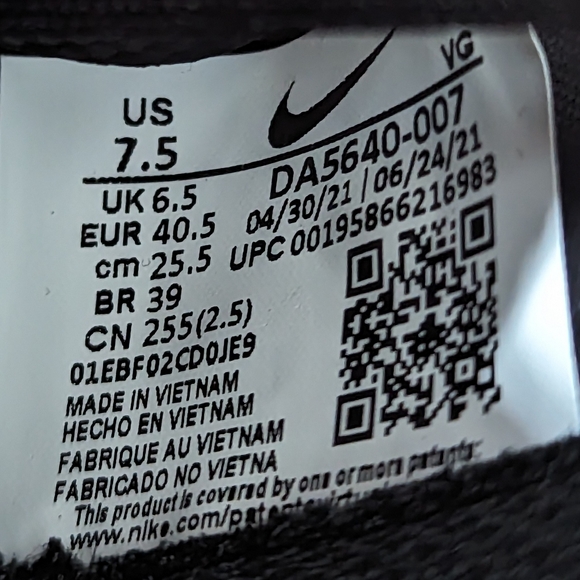 Nike Phantom GT2 Club MG Black Metallic Silver DA5640-007 Soccer cleats size 7.5 - Picture 8 of 8